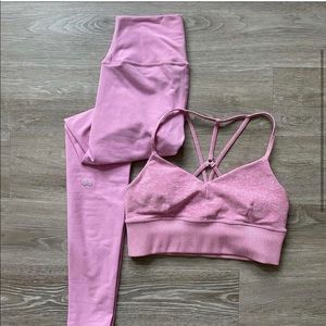 Alo Yoga Set